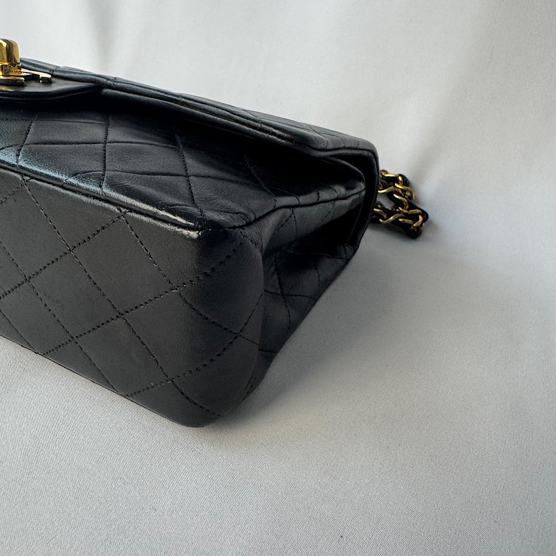Chanel Classic Double Flap Bag Medium
