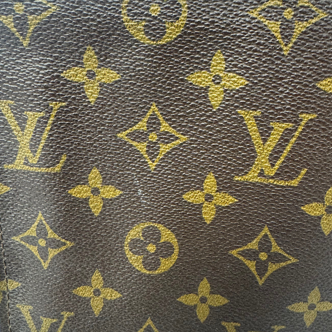 Louis Vuitton Toilettas 19 – Monogram Canvas