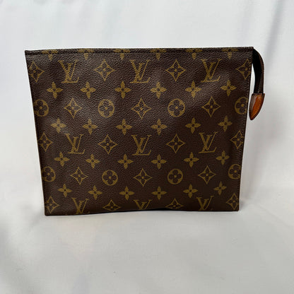 Louis Vuitton Toilettas 26 – Monogram Canvas