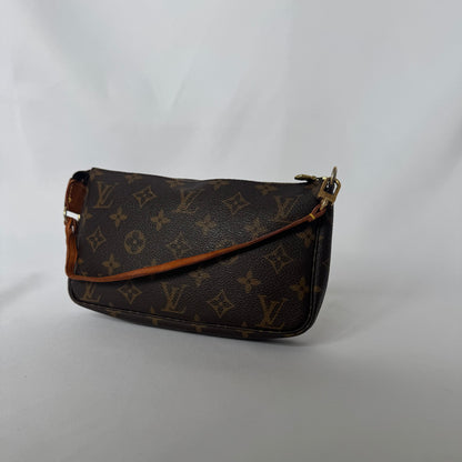 Louis Vuitton Pochette Accessoires