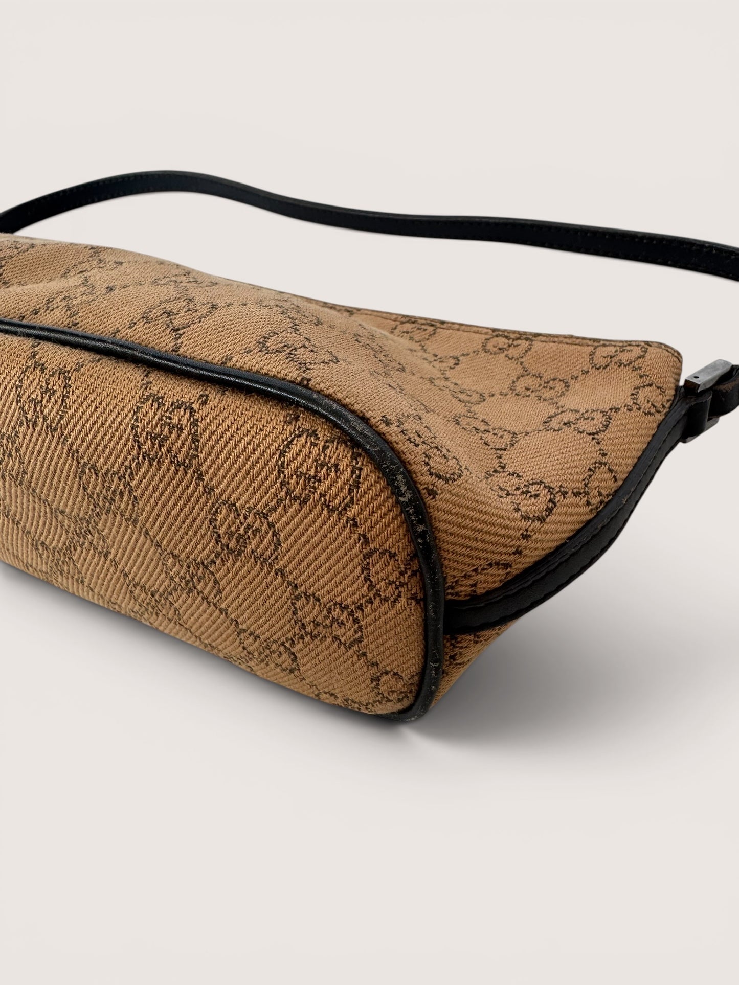 Gucci Boat Bag - GG Supreme Monogram Fabric