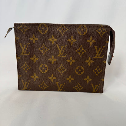 Louis Vuitton Toiletry Pouch 19 – Monogram Canvas