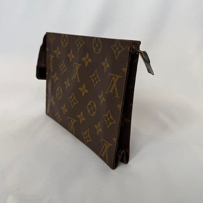 Louis Vuitton Toiletry Pouch 19 – Monogram Canvas