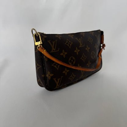 Louis Vuitton Pochette Accessoires